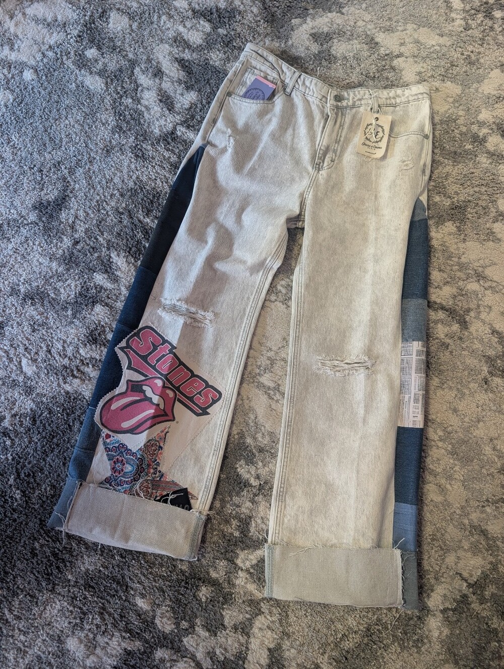 Women's Light Gray Flare Jeans with Graphic Patch